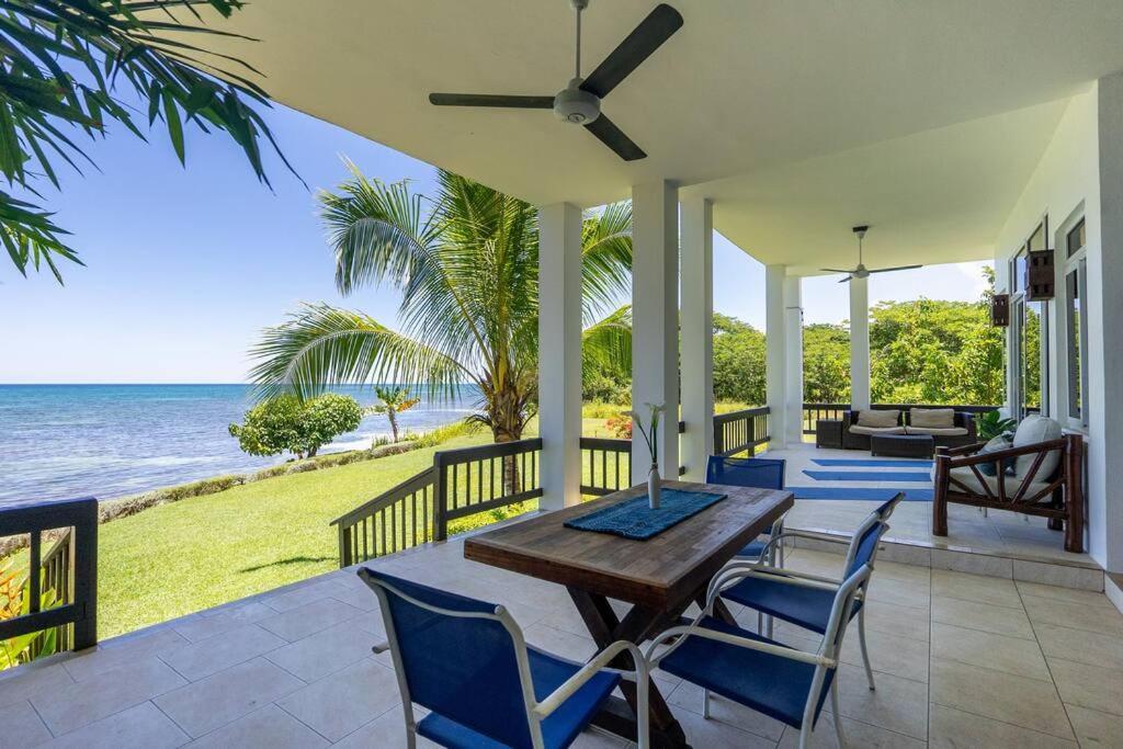 Ivy'S Cove Beach Side Condo - Luxury Villa Whitehouse Esterno foto